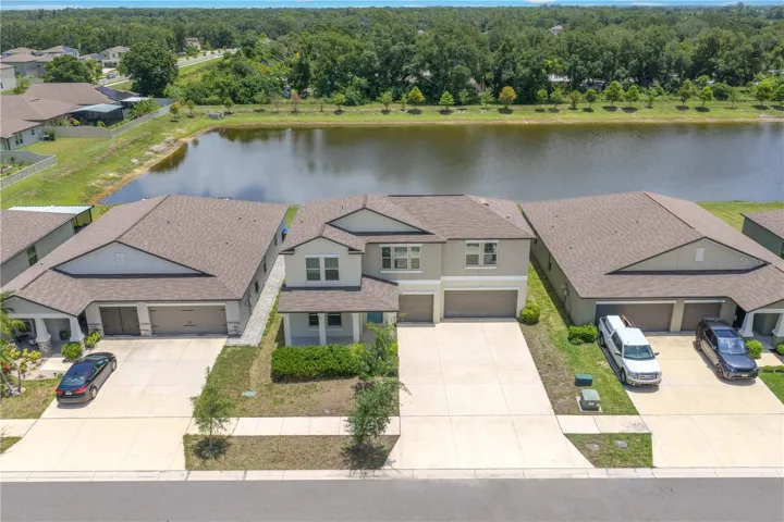 Residents of Spencer Creek enjoy a convenient location with easy access to I-75 and US-41, making commuting a breeze while remaining close to shopping, dining, parks, top-rated schools, medical facilities, and Tampa Bay's world-renowned Gulf Coast beaches.