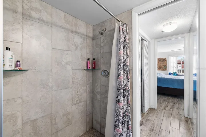 Primary shower