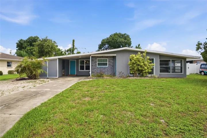 Over 1800sqft under $300k!