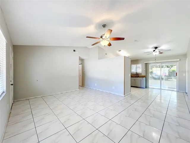 12929 Ohio Woods Ln, Orlando FL 32824