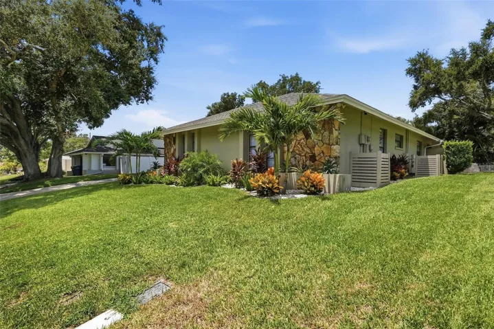 Large Lot - .25 acre