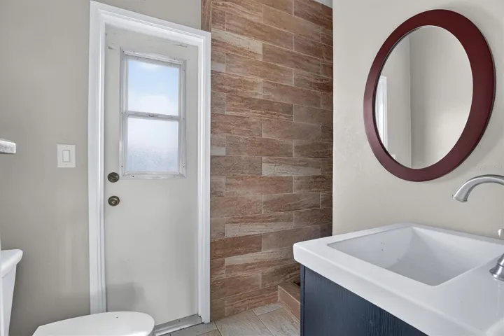 Bathroom 4