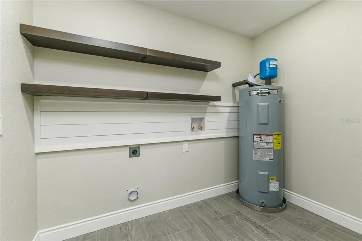 LAUNDRY ROOM- DOWNSTAIRS