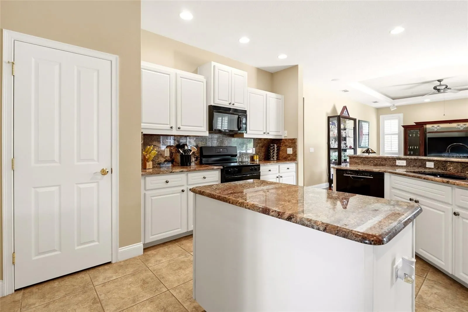 3196 Hawks Ridge Dr, Lakeland, Florida 33810 — photo 9