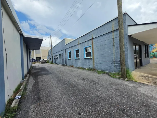 Side view 1