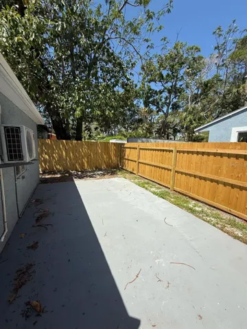FRONT UNIT PATIO