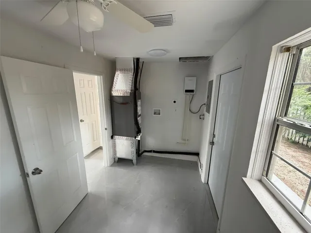 BACK UNIT LAUNDRY