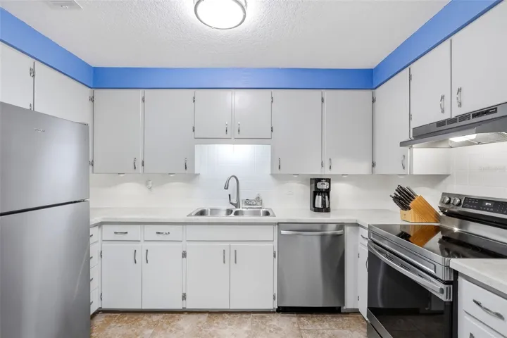 Updated kitchen. The solar tubes provide enough lighting WITHOUT turning on the lights.