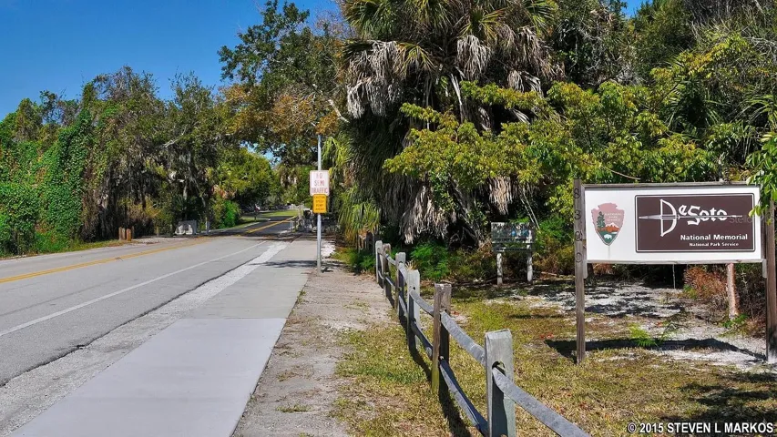 Walking Distance to DeSoto Memorial Park