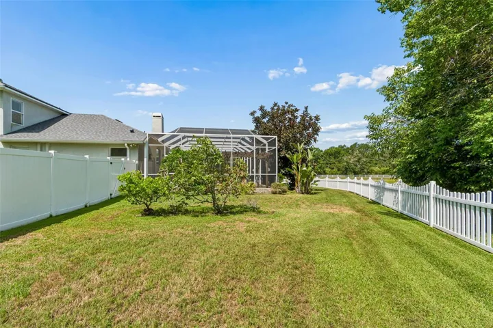 Large Fenced Yard