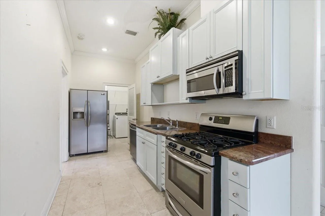 MIL Kitchen