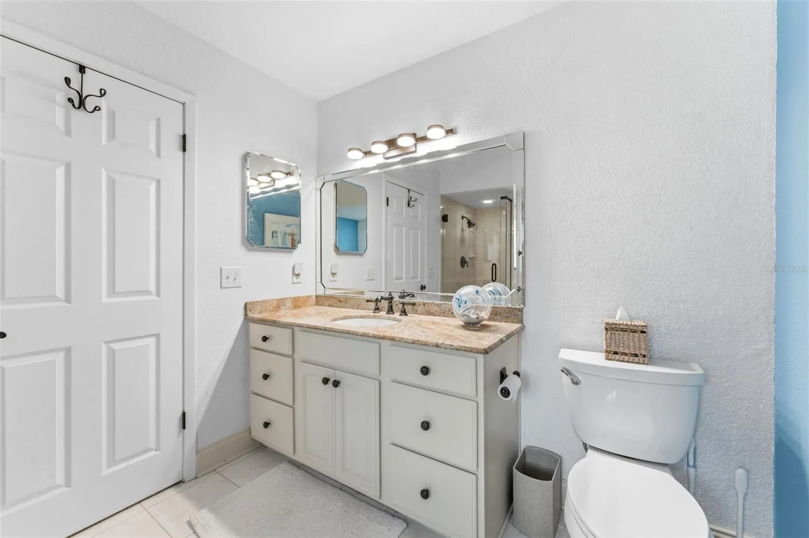 Vanity in primary ensuite