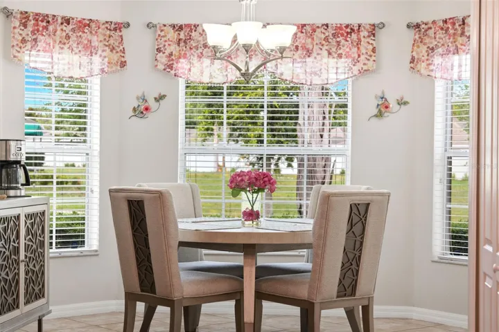 Breakfast Nook!