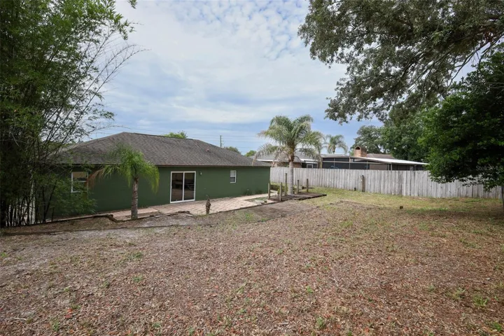 Great yard, fenced