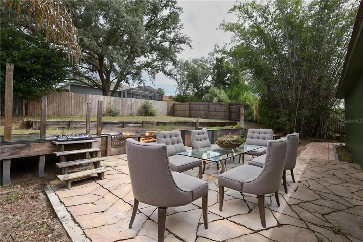 VS open patio