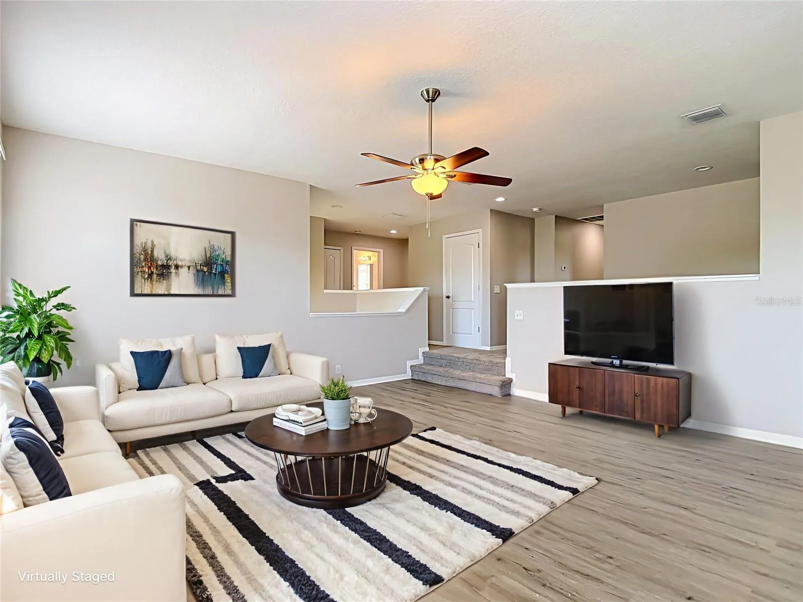 Large Bonus room