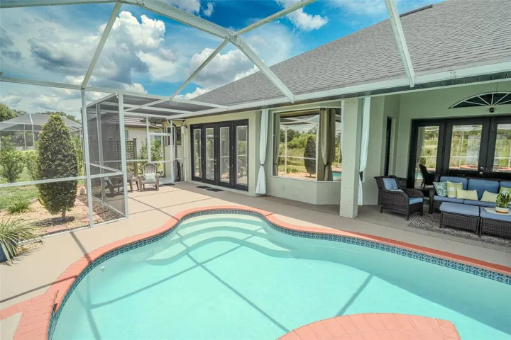 Pool & Lanai