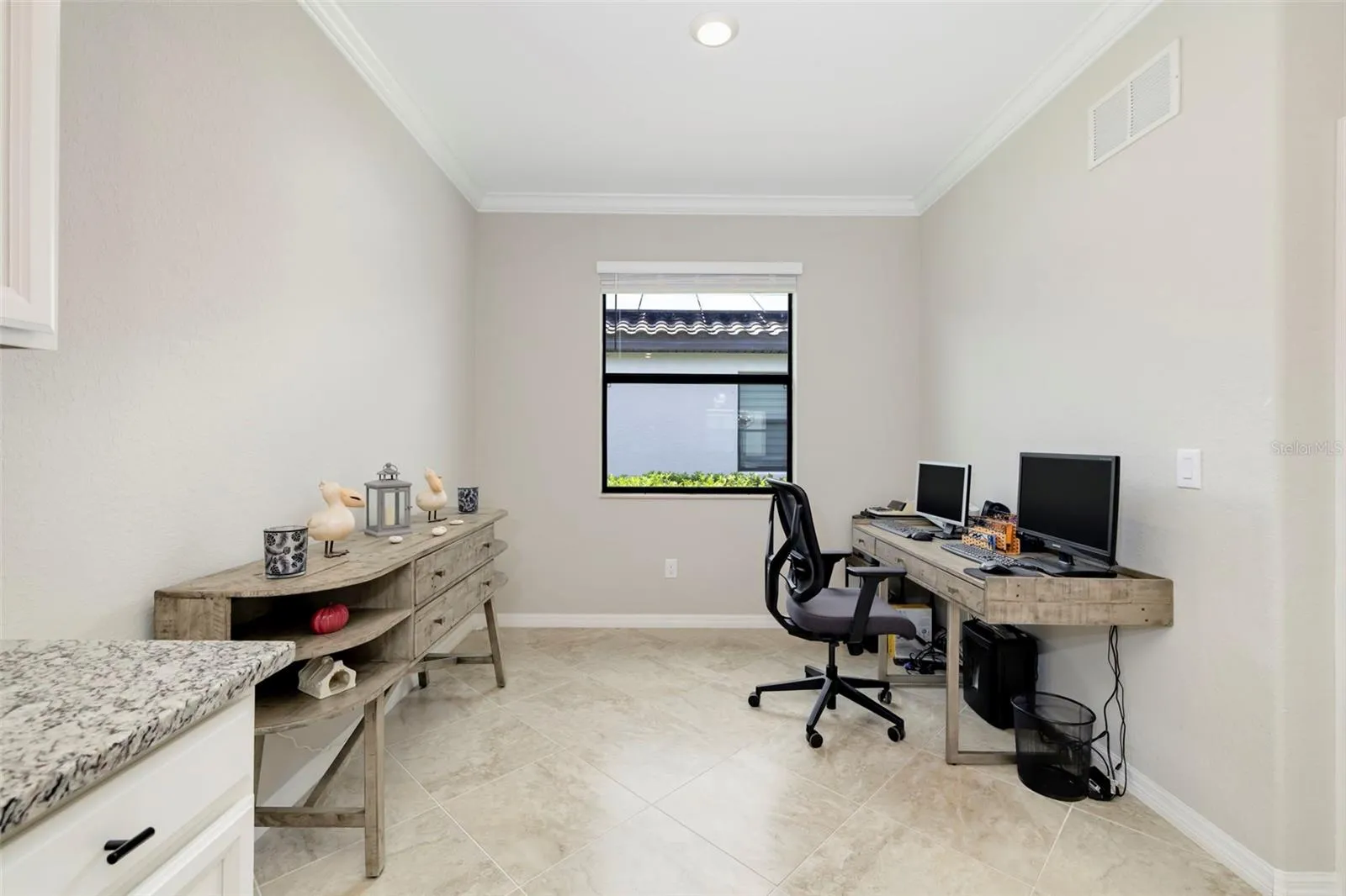 Eat-In area currently used as office