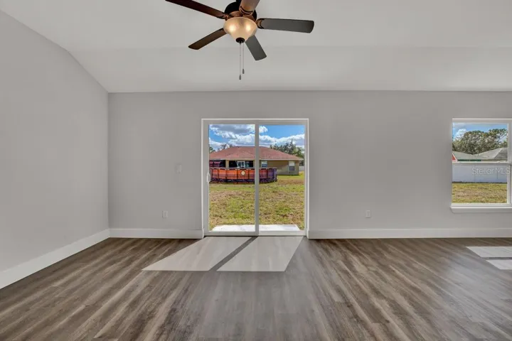 Model home colors not exact**