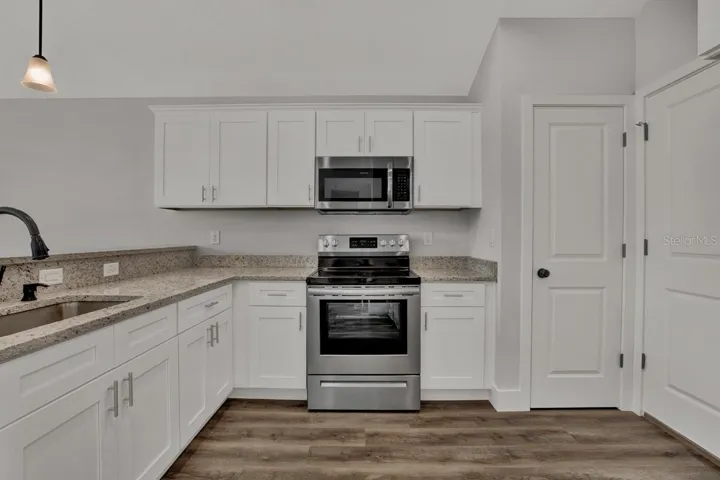 Model home colors not exact**