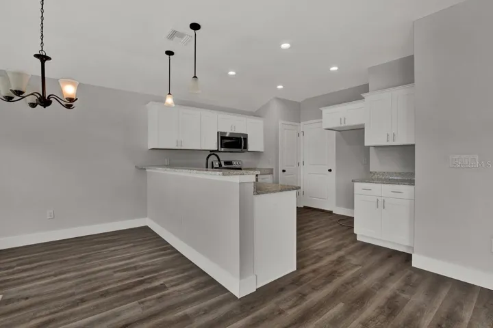 Model home colors not exact**