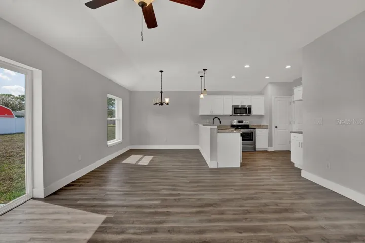 Model home colors not exact**