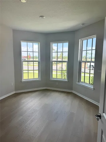 Actual home photo. Colors, finishes, textures and options may appear differently in person due to variations in monitors and viewing devices.
