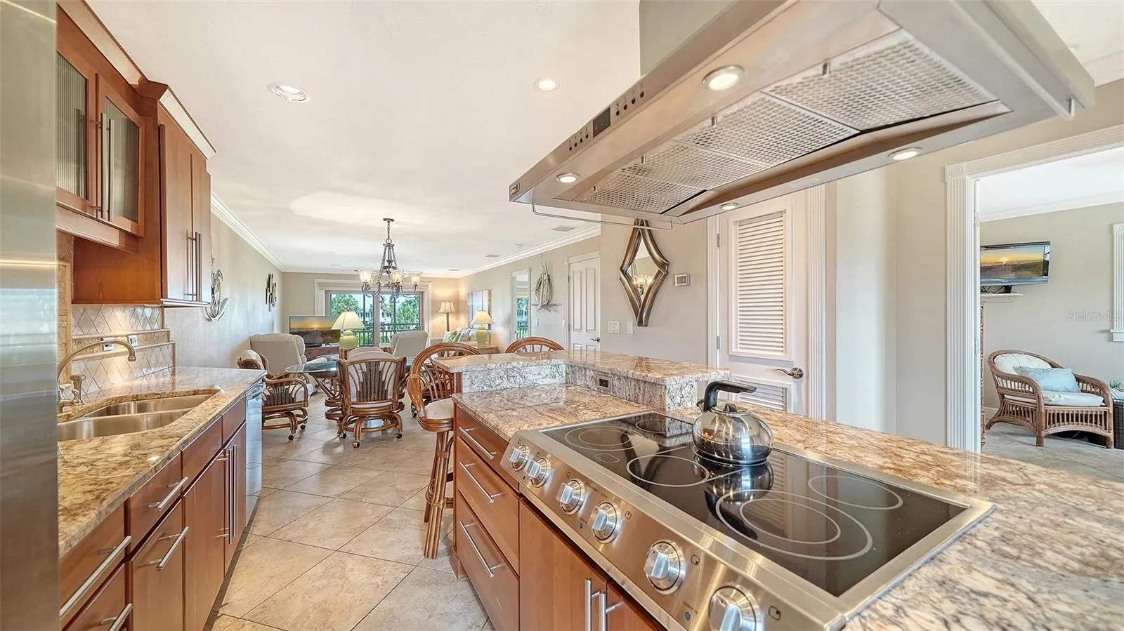Exquisite kitchen