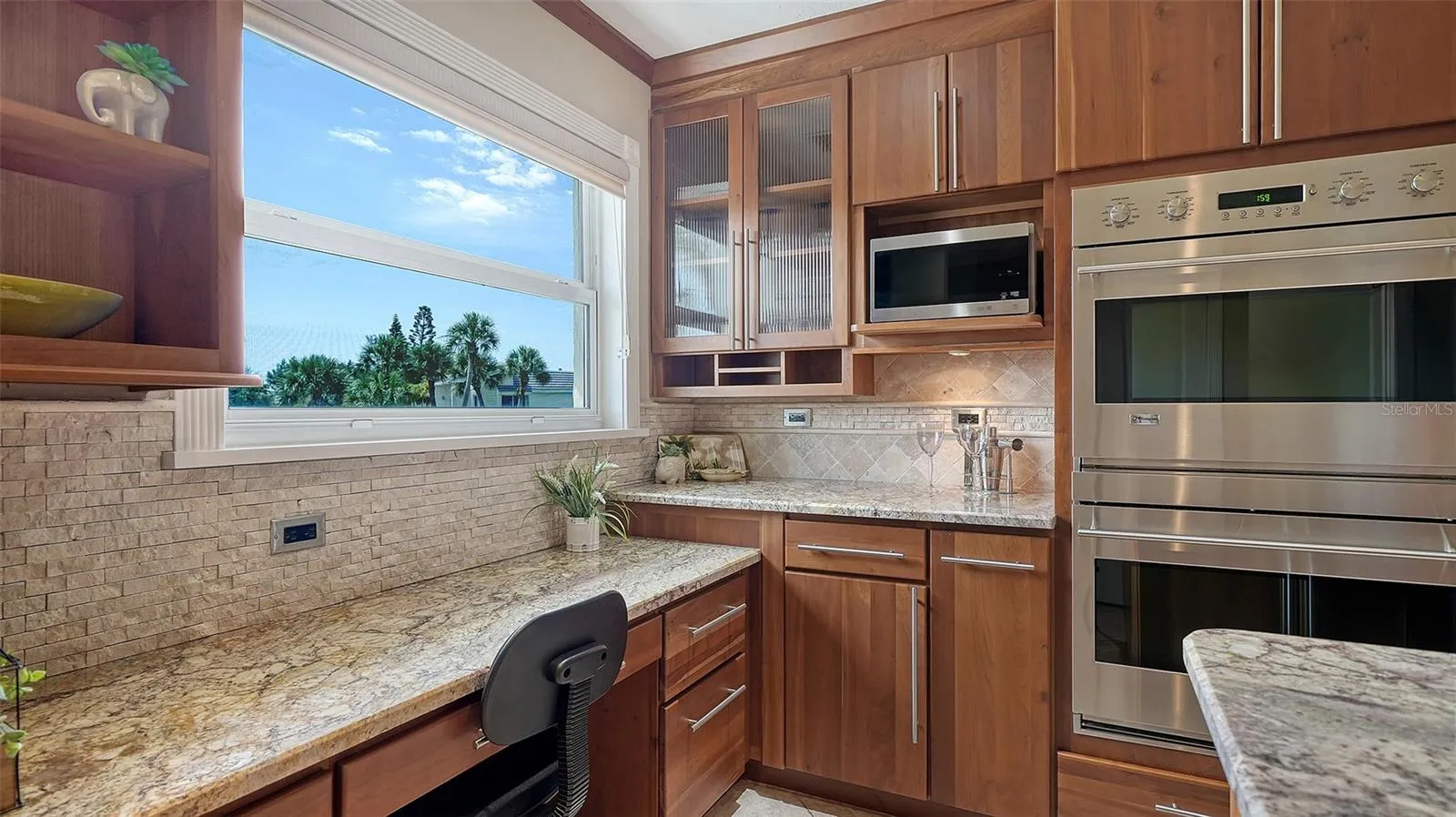Exquisite kitchen