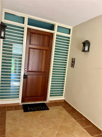 Prívate entry