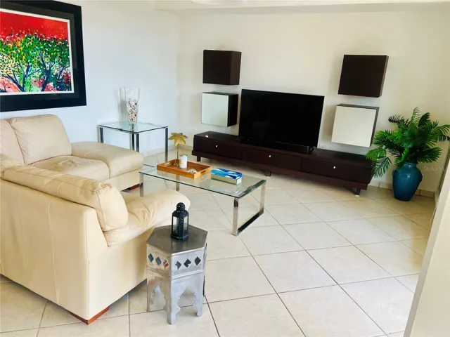 Dining/living