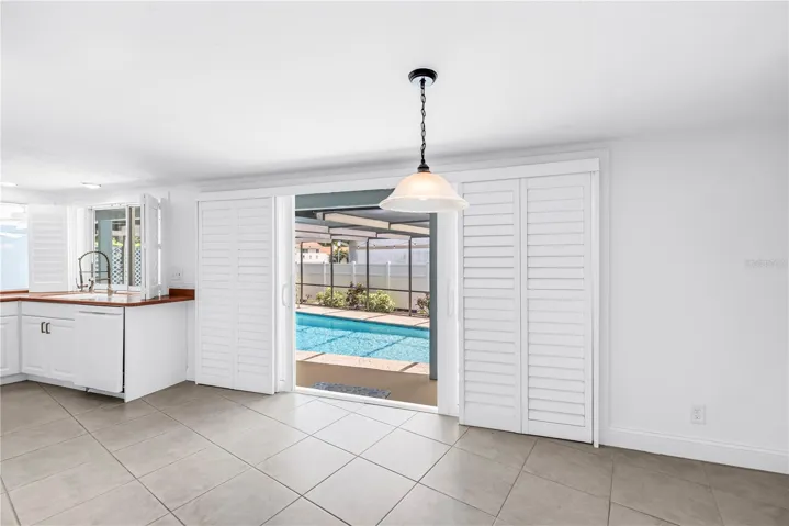 Breakfast nook