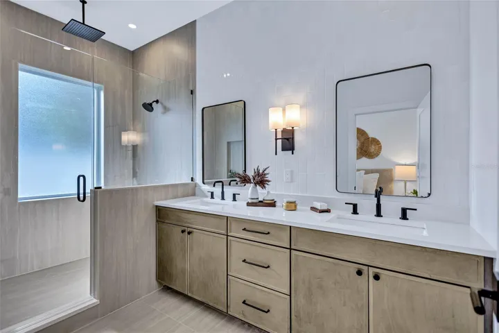 Primary Suite Bathroom