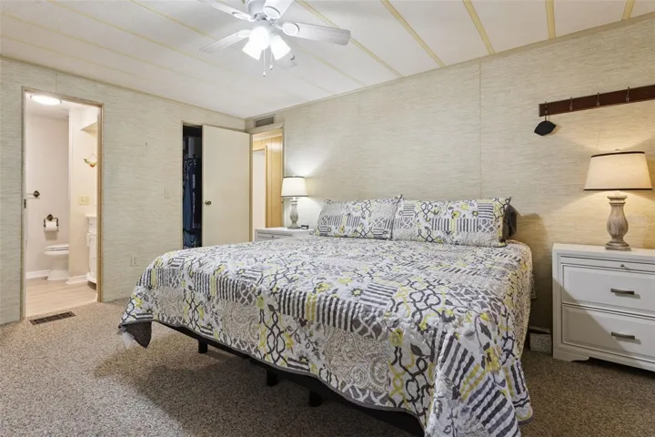 PRIMARY BEDROOM HAS AN EN SUITE BATHROOM.