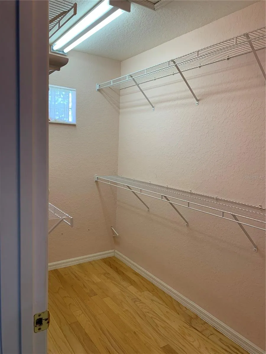 walk-in closest in master