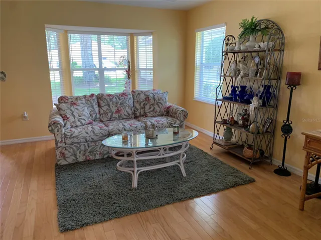 entertaining living room - light and bright with bay window
