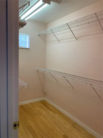 walk-in closest in master