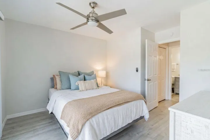 Guest bedroom