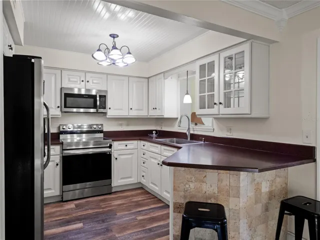 Open kitchen
