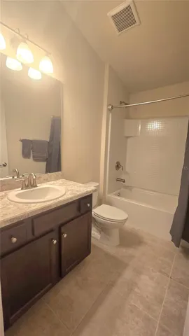 Guest Bath 1
