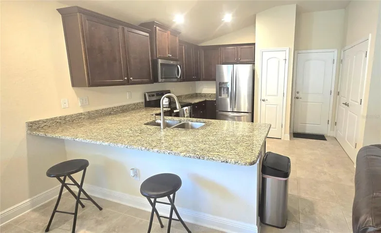 Breakfast Bar / Counter Tops
