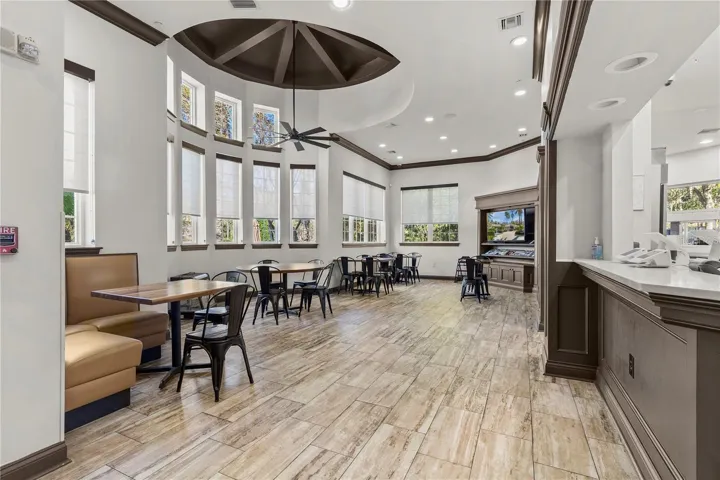 Clubhouse cafe