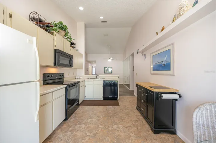 Eat in kitchen