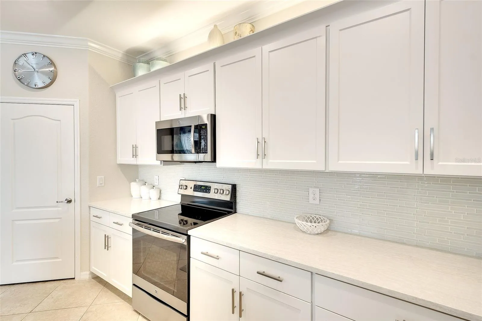 Stylish Glass Tile Backsplash