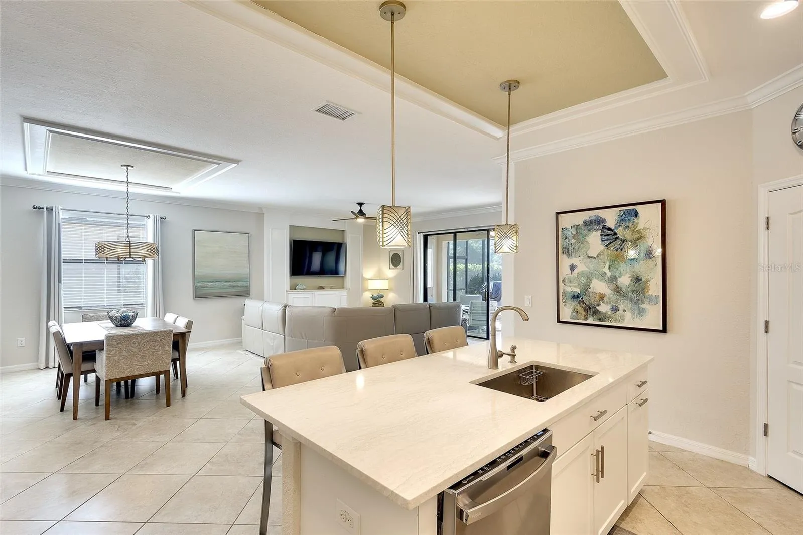 A Kitchen Made for Entertaining