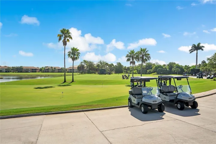 River Strand Golf
