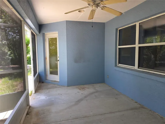 Rear screened lanai