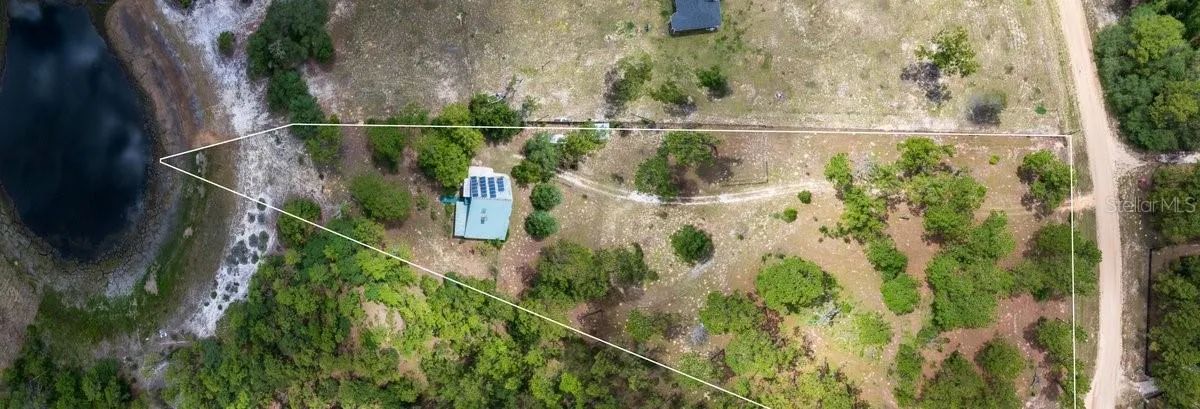 HOME IS ON HOUR GLASS LAKE and has access to Cue Lake