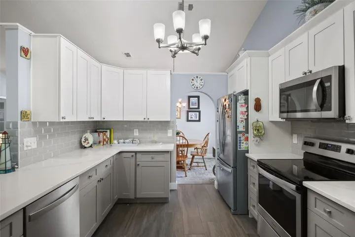 gorgeous kitchen