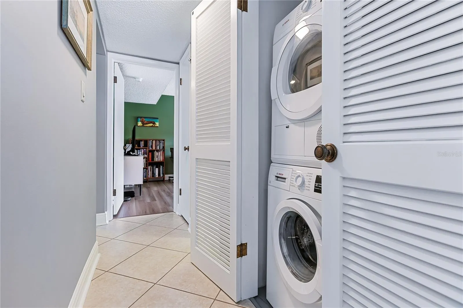 Stackable washer and dryer